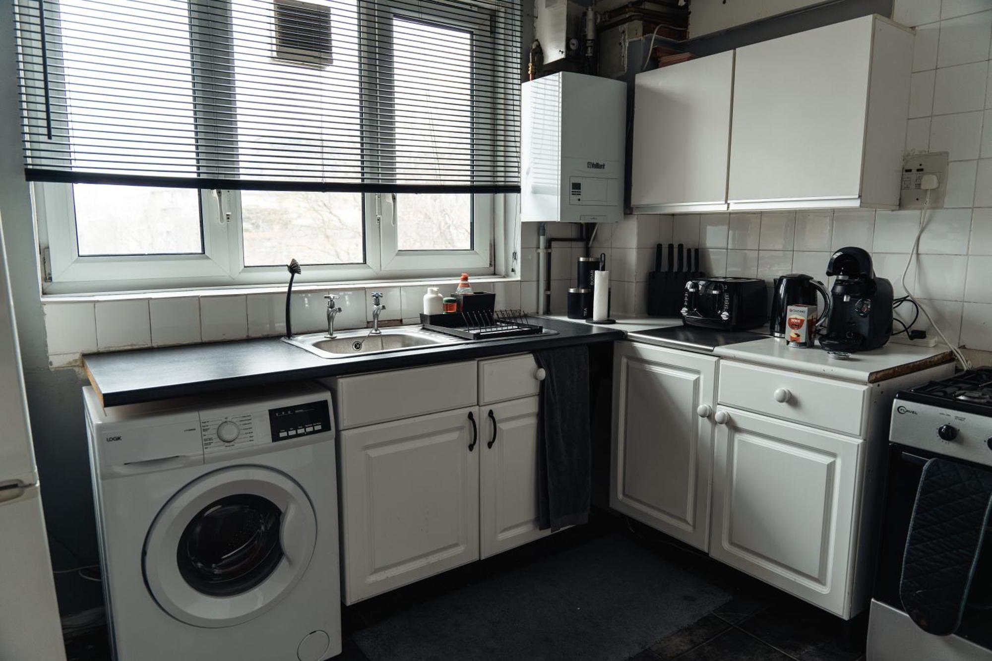Апартаменты Shard View 2 Bed Entire Flat Лондон Экстерьер фото