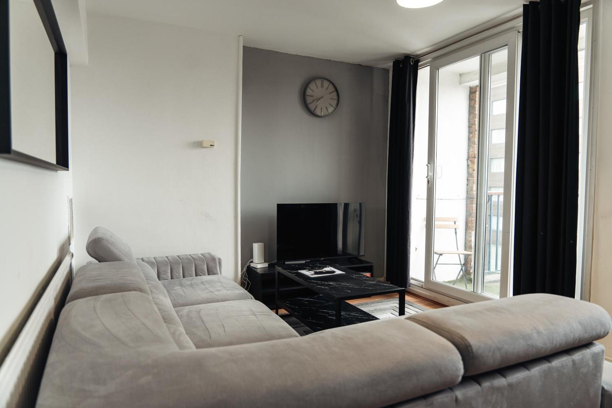 Апартаменты Shard View 2 Bed Entire Flat Лондон Экстерьер фото